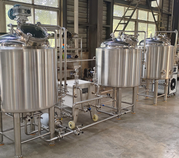 Industrial Stainless Steel Cold Coffee Brewing System Nitro Cold Brew Machine With Cooling Jackets and Agitator